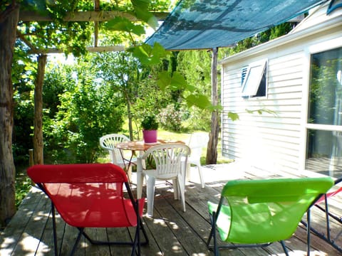 TOSCANE Campground/ 
RV Resort in Saint-Remy-de-Provence