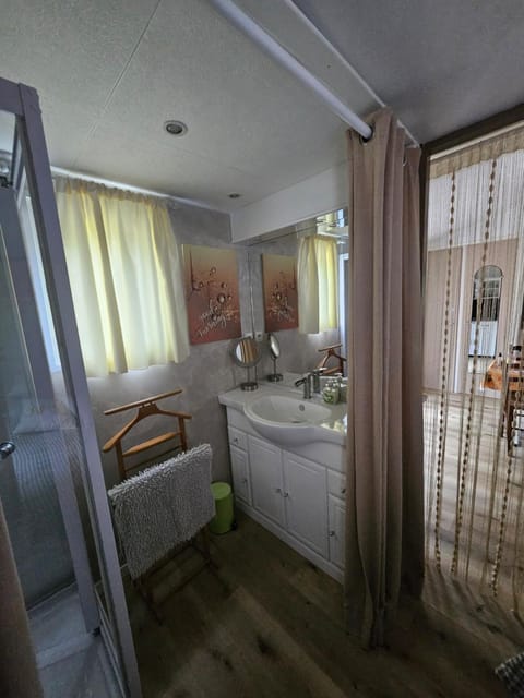 TOSCANE Campground/ 
RV Resort in Saint-Remy-de-Provence