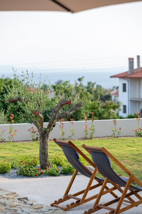 Garden view, Sea view