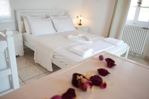 Rocky Beach House House in Islands