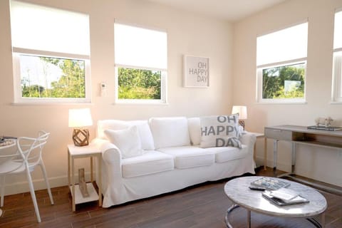 Living room, Dining area, Hiking, Garden view