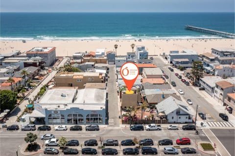 Neighbourhood, Beach, Sea view, Street view