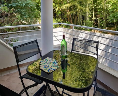 Balcony/Terrace, Garden view