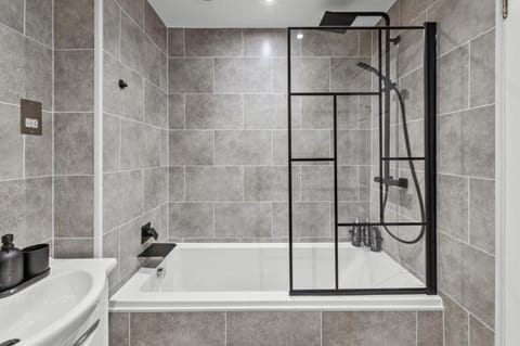 Shower, Bathroom, Bath