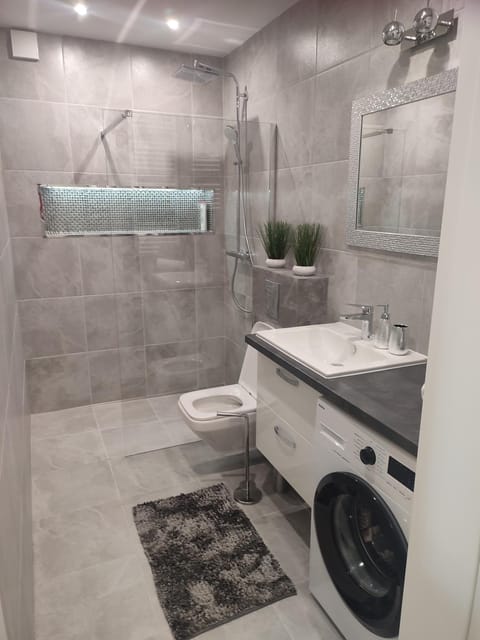 Luksusowy Apartament EDITH Giżycko Apartment in Lithuania