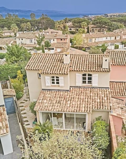 Property building, Sea view