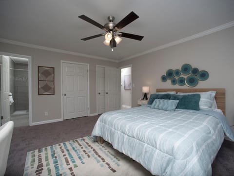 Bed, Bedroom, fireplace