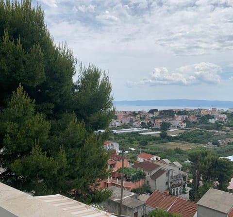 City view, Sea view