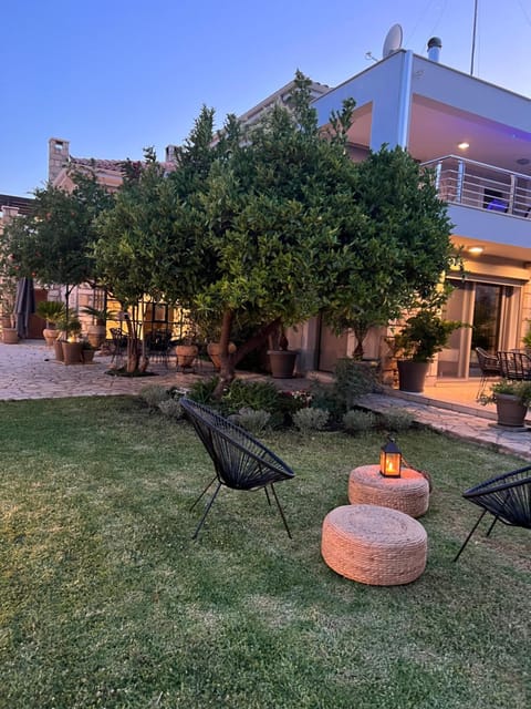 Garden, Garden view
