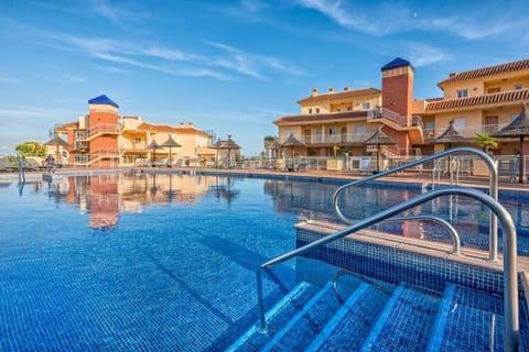 Swimming pool, sunbed