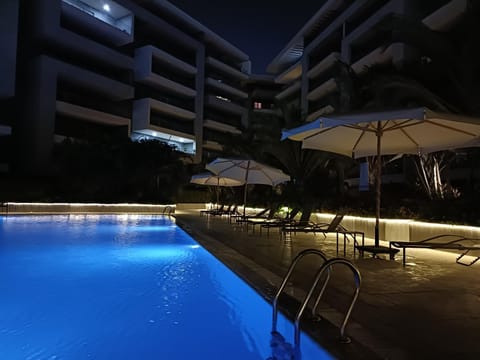 Balcony/Terrace, Swimming pool