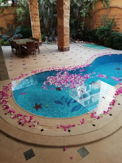 Day, Natural landscape, Garden, Garden, Garden view, Pool view, Swimming pool