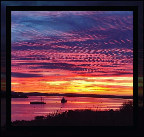 THE BOATHOUSE. The gateway to the Jurassic Coast Chalet in Poole