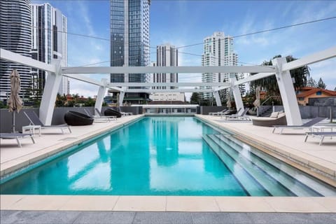 Pool view, Swimming pool, sunbed