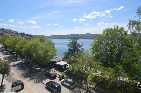 Neighbourhood, Bird's eye view, Lake view, Mountain view, Location