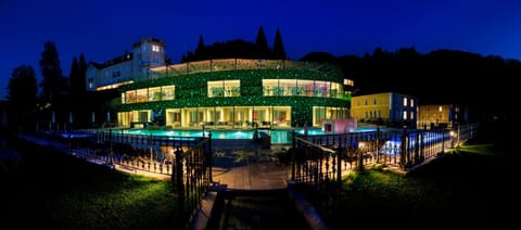 Night, Swimming pool, Swimming pool