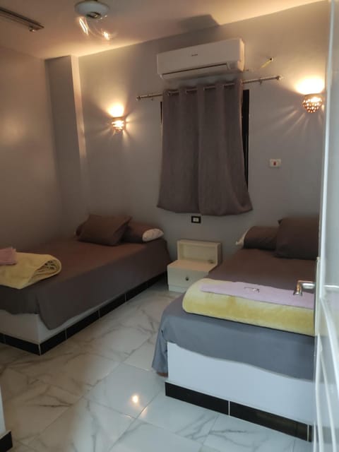 Bed, Bedroom, air conditioner
