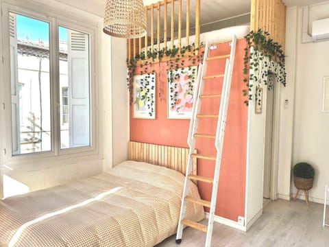 Bed, Bedroom
