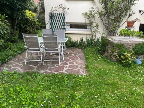 Garden, Balcony/Terrace