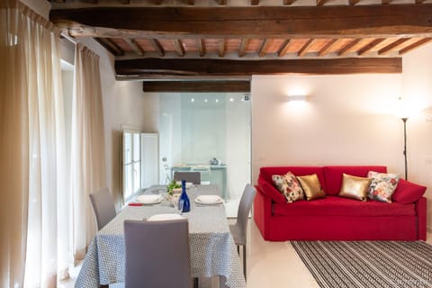 Alessandra Apartment up to Six People Apartment in Capannori