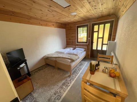 TV and multimedia, Bedroom