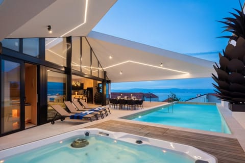 Property building, Patio, Day, Natural landscape, Summer, Hot Tub, Hot Tub, Sauna, Balcony/Terrace, Balcony/Terrace, Seating area, Pool view, Sea view, Swimming pool, Swimming pool, sunbed