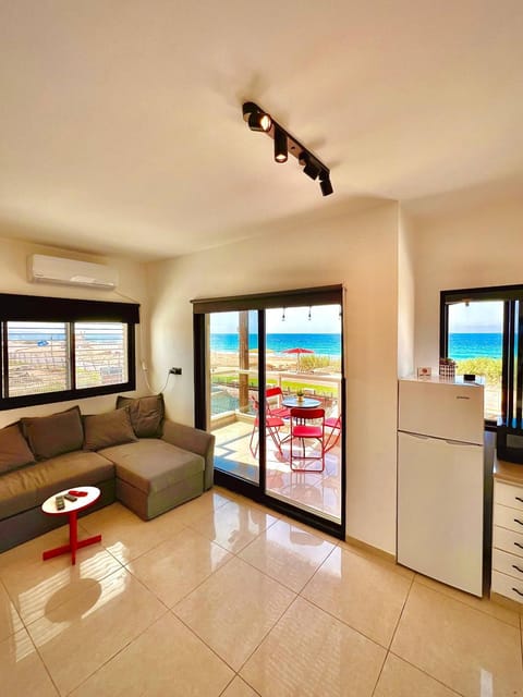 Balcony/Terrace, Living room, Seating area, Sea view
