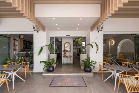 Property building, Breakfast