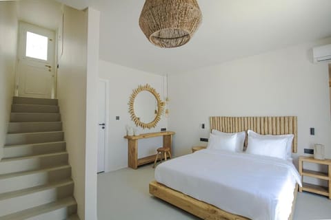 Lyra Sunset Suite Apartment in Paros