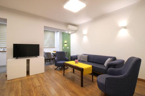 Facade/entrance, Living room
