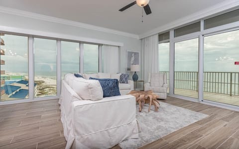 Phoenix Gulf Towers 704 condo Apartment in Orange Beach