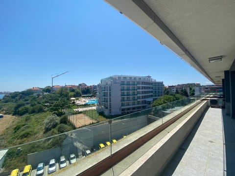 Property building, Day, View (from property/room), Balcony/Terrace