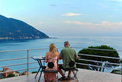 Restaurant/places to eat, Balcony/Terrace, Sea view, Sea view