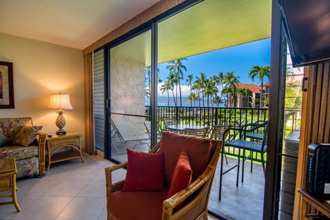 Papakea J202 Apartment in Kaanapali