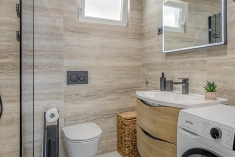 Luxury apartment on the beach Apartment in Šibenik-Knin County, Croatia