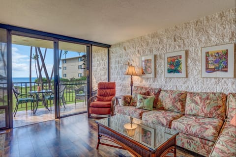 Kanai A Nalu 210 Apartment in Maalaea