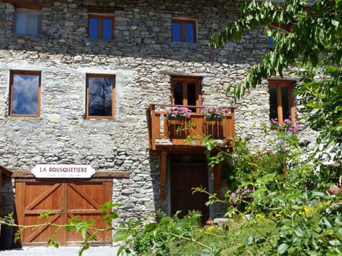 Property building, Facade/entrance, Summer