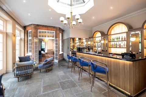 Lounge or bar