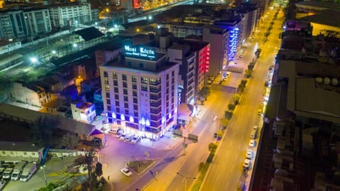 Property building, Bird's eye view, City view, Street view