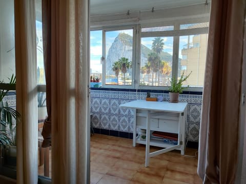 Communal lounge/ TV room, View (from property/room), Balcony/Terrace, Seating area, Dining area