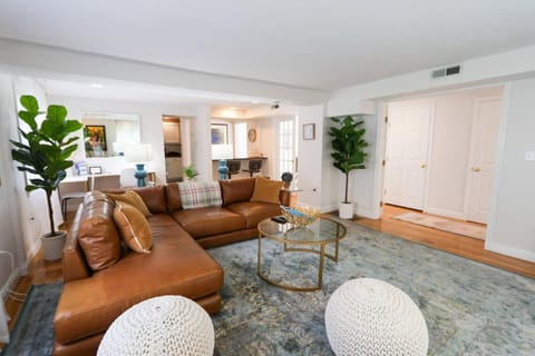 Living room, storage