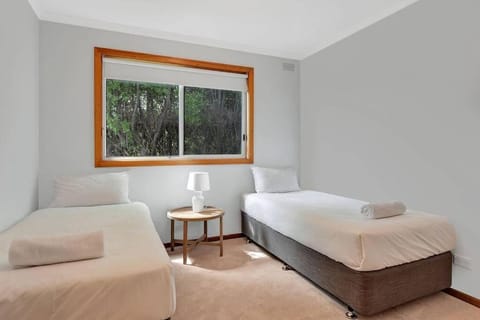 The BEST Scamander Beach House! House in Scamander