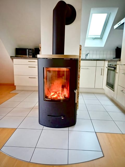 Kitchen or kitchenette, flat iron