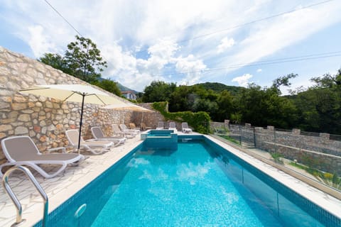 Ventus Rosa Villa Apartment in Budva