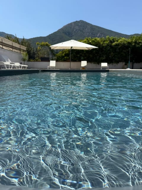 Nearby landmark, Natural landscape, Mountain view, Swimming pool