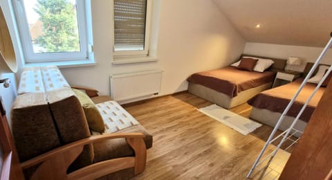 Cozy Apartament Country 7persons close to airport Apartment in Krakow