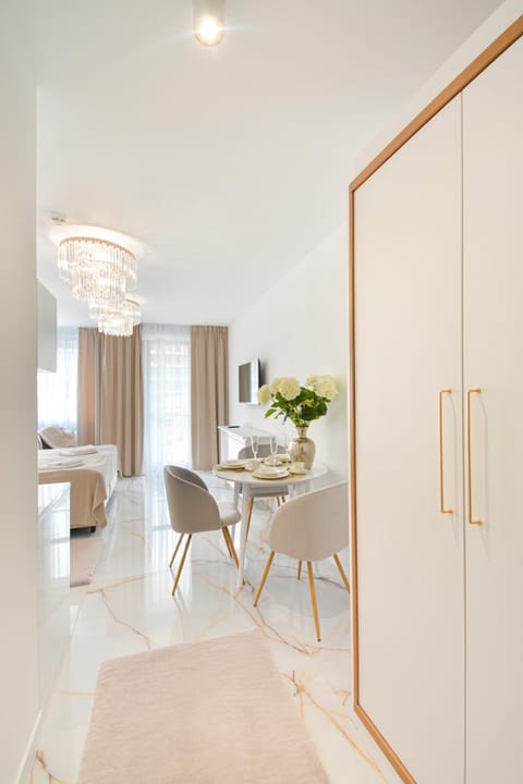 PLATINUM Prywatny Apartament w Hotelu Diva Apartment in West Pomeranian Voivodeship, Poland