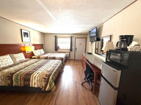 TV and multimedia, Photo of the whole room, minibar