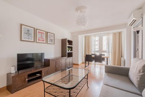 TV and multimedia, Living room, Dining area