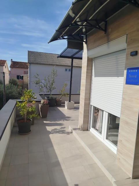 Luxury Apartment Slavica Bed and Breakfast in Šibenik-Knin County, Croatia